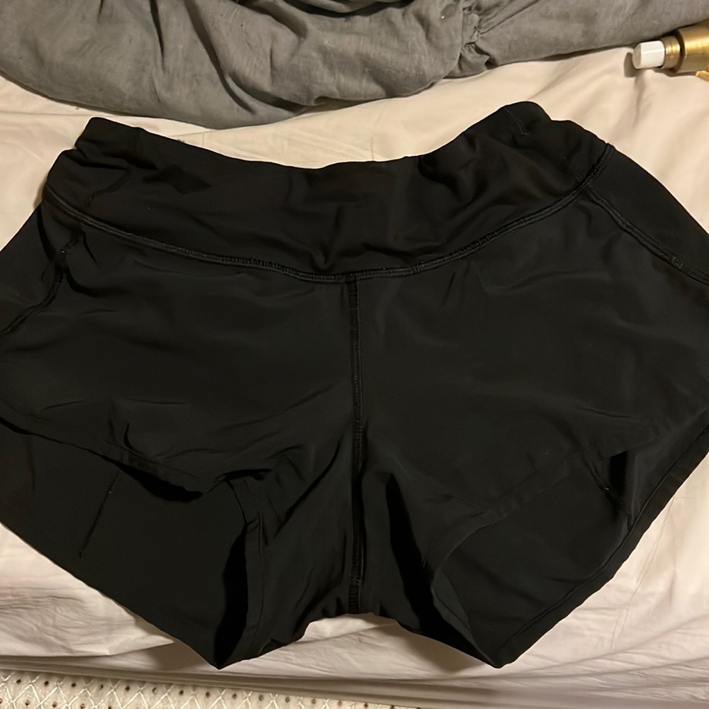 black speed up shorts